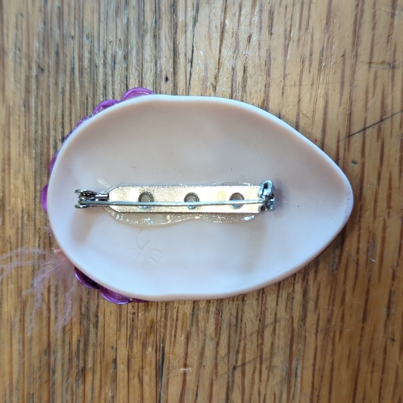 Vintage Face Lapel Pins - Picture 5 of 5